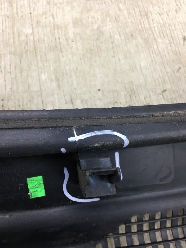 Пластик под лобовое стекло / Жабо COMPASS 06-16 2013 MK49 2.4 ED3 Пластик под лобовое стекло / Жабо COMPASS 06-16 2013 MK49 2.4 ED3