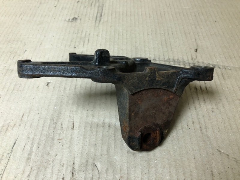 Кронштейн двигателя передний CAMRY 50 12-15 2012 Седан 2.5