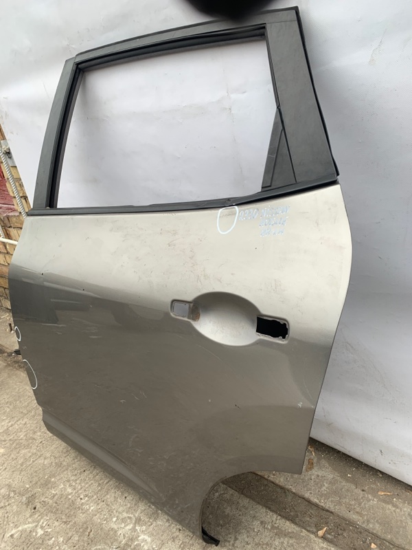 Дверь задняя левая ROGUE 08-15 2009 Внедорожник 2.5 QR25DE