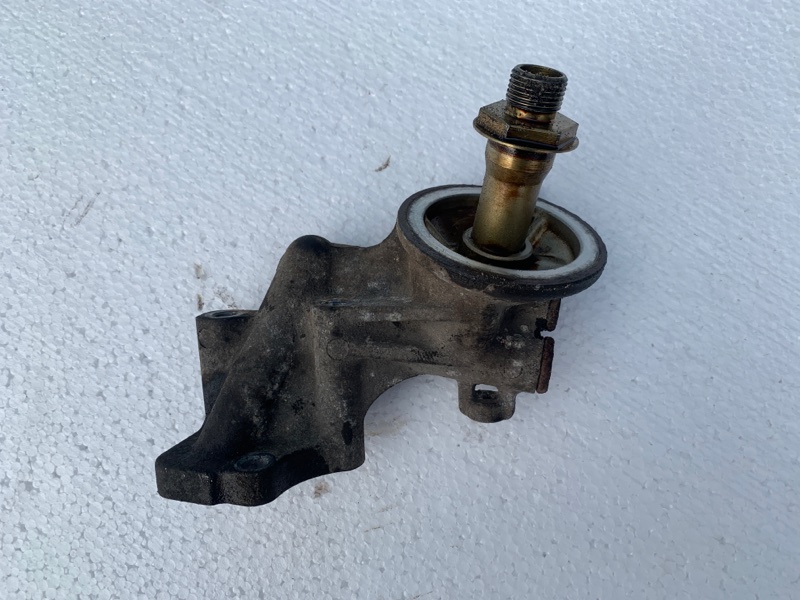 Кронштейн масляного фильтра GX470 02-09 Внедорожник 2UZFE Кронштейн масляного фильтра GX470 02-09 Внедорожник 2UZFE