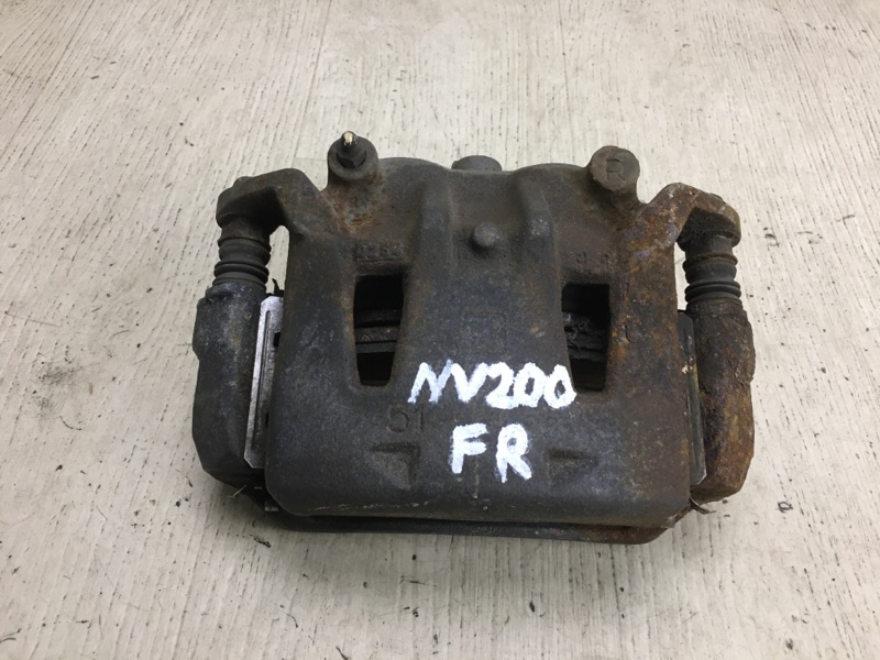 Суппорт тормозной передний правый NISSAN NV200 USA 13- 2020 M20XUS 2.0 MR20DE 410013LM0A Б/У