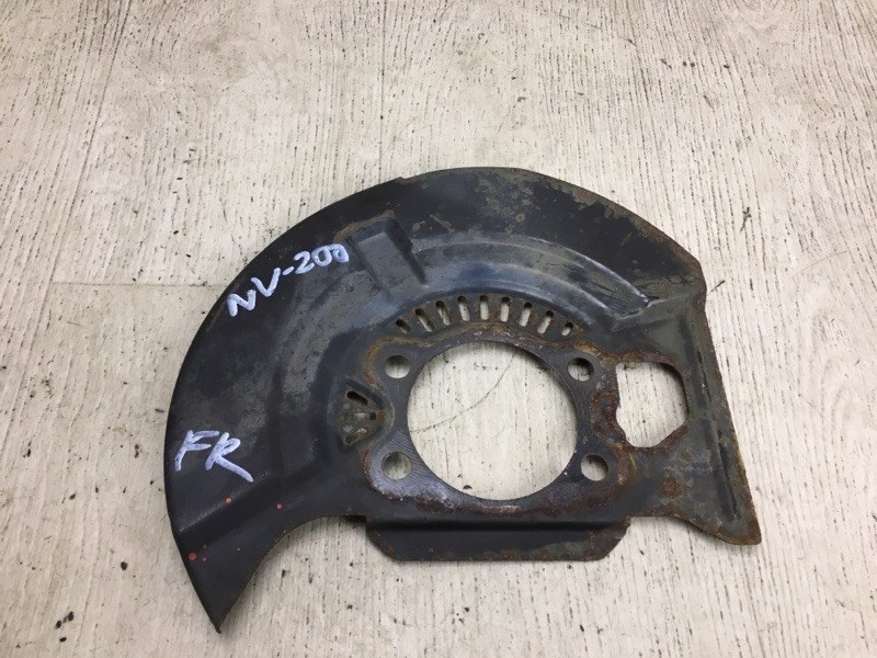 Защита тормозного диска передняя правая NISSAN NV200 USA 13- 2020 M20XUS 2.0 MR20DE 411503LM0A Б/У