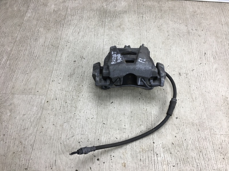 Суппорт тормозной передний левый PASSAT B7 11-15 2012 A32 2.5 CBUA