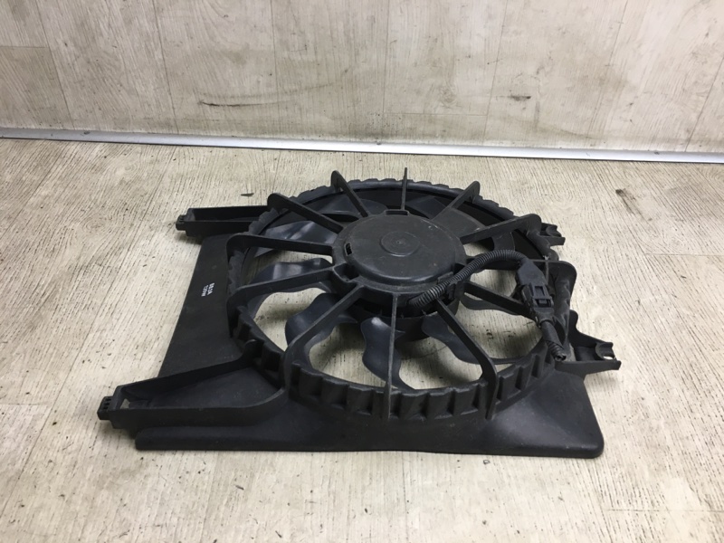 Диффузор вентилятора основного радиатора HYUNDAI SANTA FE (CM) 05-12 CM