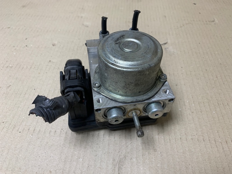 Блок ABS NISSAN ROGUE 08-15 2009 Внедорожник 2.5 QR25DE 47660-JM07B Б/У