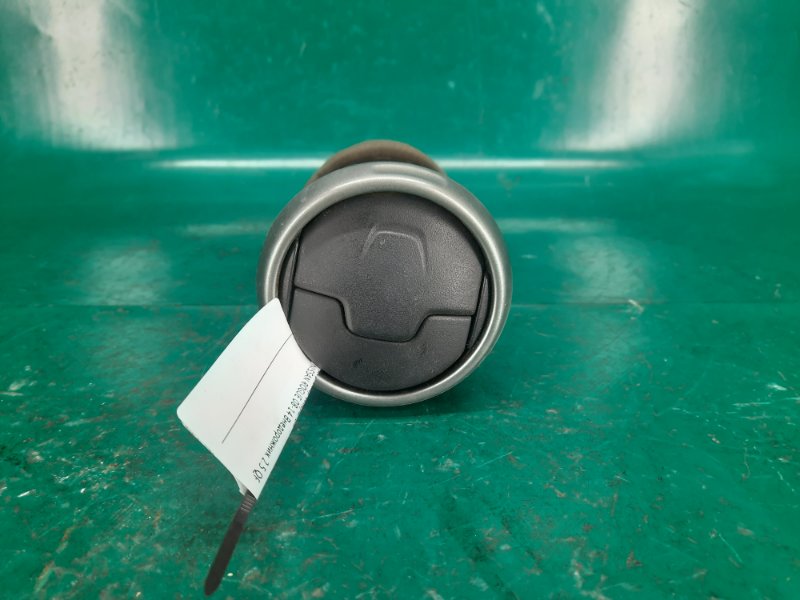 Дефлектор воздушный левый NISSAN ROGUE 08-15 Внедорожник 2.5 QR25DE Дефлектор воздушный левый NISSAN ROGUE 08-15 Внедорожник 2.5 QR25DE