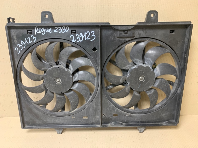 Запчасть диффузор вентилятора основного радиатора NISSAN ROGUE 08-15 2009 Внедорожник 2.5 QR25DE 21481-JM00A Б/У Диффузор вентилятора основного радиатора NISSAN ROGUE 08-15 2009 Внедорожник 2.5 QR25DE 21481-JM00A Б/У