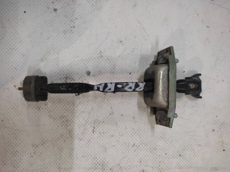Ограничитель двери задний правый TOYOTA CAMRY 40 06-11 Б/У