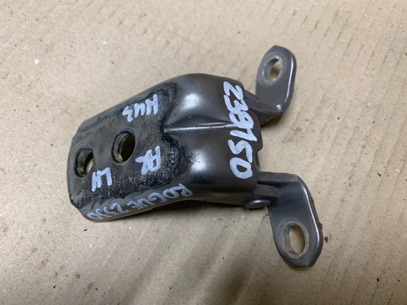 Петля двери нижняя передняя левая ROGUE 08-15 2009 Внедорожник 2.5 QR25DE