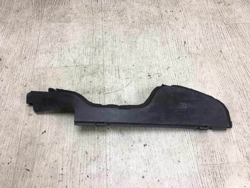 Дефлектор радиатора правый SONATA NF 04-10