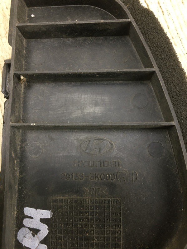 Дефлектор радиатора правый HYUNDAI SONATA NF 04-10