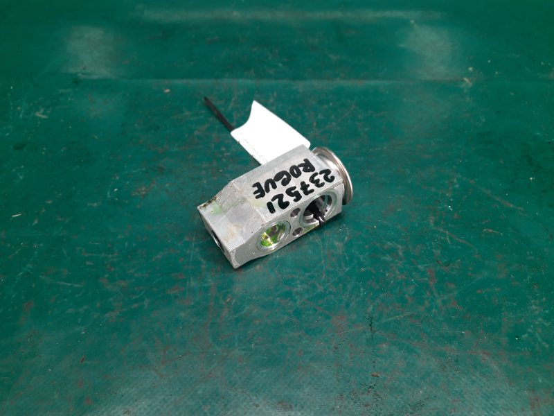 Клапан кондиционера NISSAN ROGUE 08-15 2008 Внедорожник 2.5 QR25DE 92200-JM70A Б/У