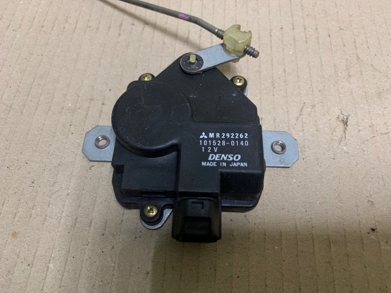 Привод открывания крышки багажника MITSUBISHI OUTLANDER 03-07 2002 Внедорожник 2.4 4G64 MR292262 Б/У