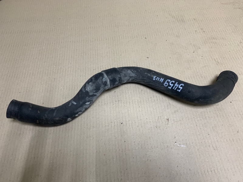 Патрубок системы охлаждения MITSUBISHI OUTLANDER 03-07 2002 Внедорожник 2.4 4G64 MR968440 Б/У