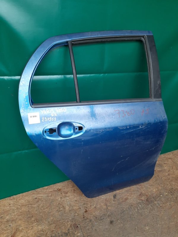 Дверь задняя правая TOYOTA YARIS 05–11 Хэтчбек 1.5 1NZ-FE