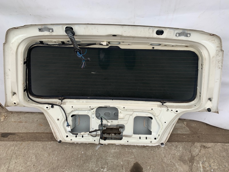 Крышка багажника OUTLANDER 03-07 2002 Внедорожник 2.4 4G64