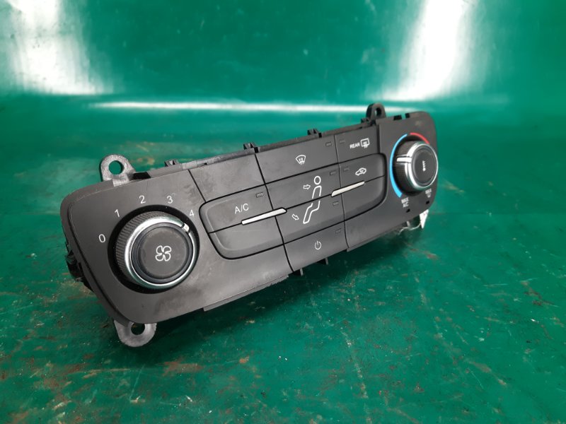 Блок управления печкой FORD FOCUS 10-18 Седан 2.0