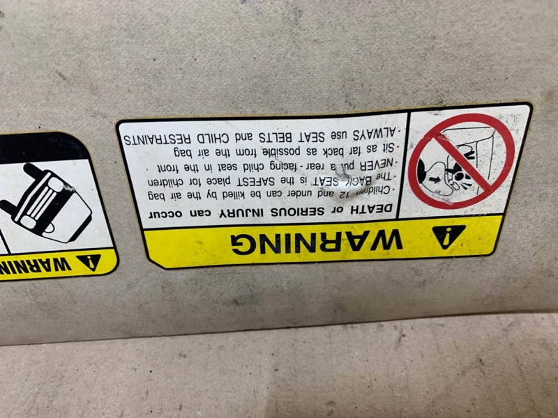 Козырек солнцезащитный левый OUTLANDER 03-07 2002 Внедорожник 2.4 4G64