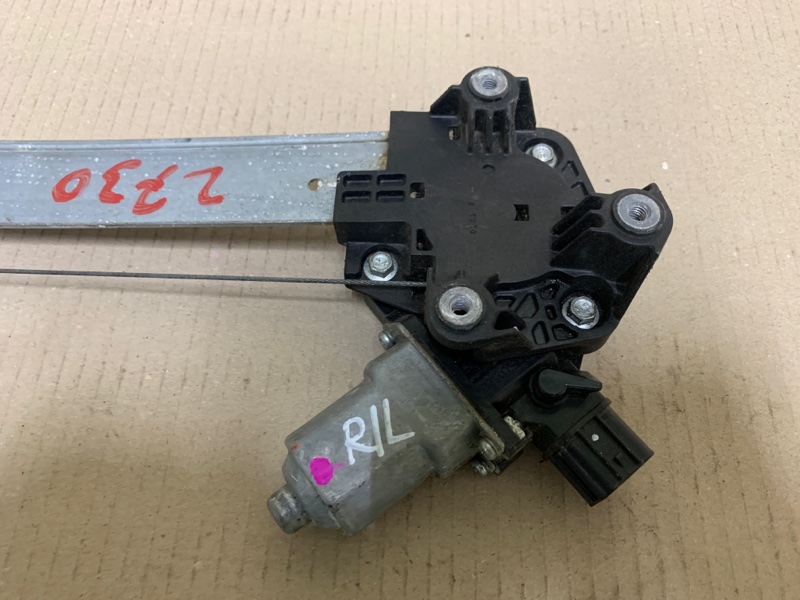 Стеклоподъемник задний левый MDX (YD2) 06-13 2011 Внедорожник 3.7 J37A1