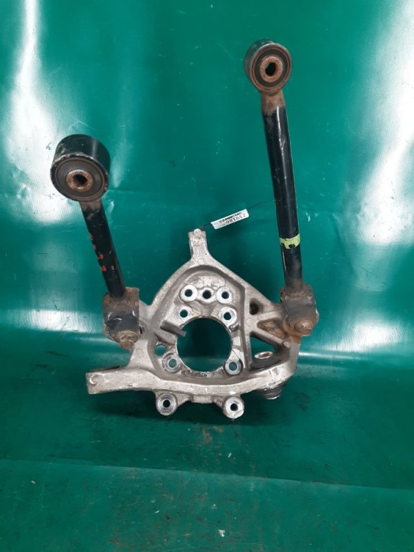 Цапфа задняя левая GS350 GS300 05-11 2009 Седан 3.5