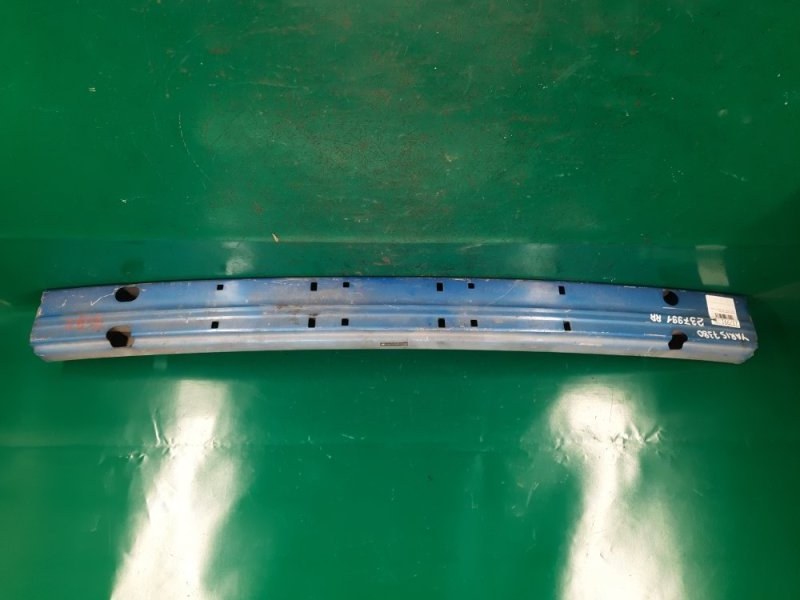 Усилитель заднего бампера TOYOTA YARIS 05–11 2008 Хэтчбек 1.5 1NZ-FE 52171-52030 Б/У