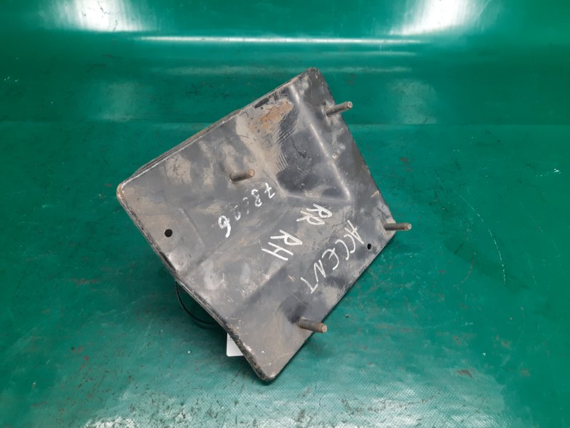 Кронштейн усилителя заднего бампера правый HYUNDAI ACCENT RB 10- 86642-1R010 Б/У