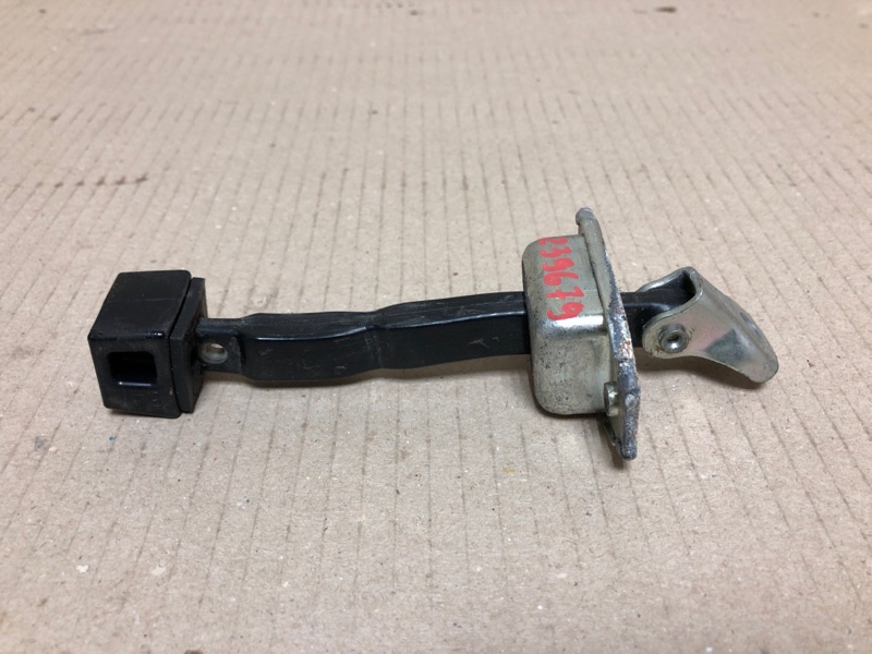 Запчасть ограничитель двери задний правый MITSUBISHI ASX / OUTLANDER SPORT 10-21 2012 Внедорожник 2.0 5732A066 Б/У Ограничитель двери задний правый MITSUBISHI ASX / OUTLANDER SPORT 10-21 2012 Внедорожник 2.0 5732A066 Б/У