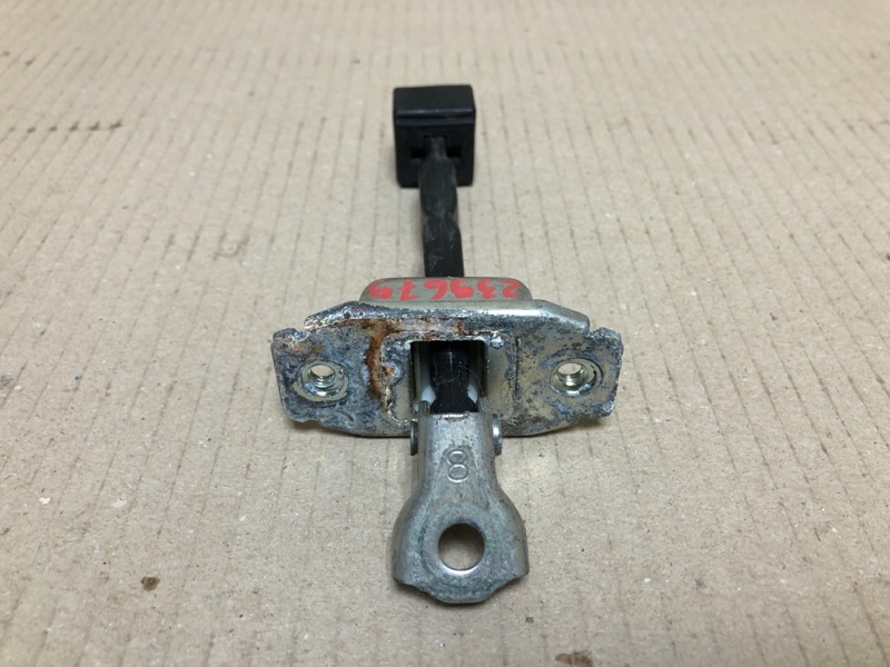 Ограничитель двери задний правый ASX / OUTLANDER SPORT 10-21 2012 Внедорожник 2.0 Ограничитель двери задний правый ASX / OUTLANDER SPORT 10-21 2012 Внедорожник 2.0