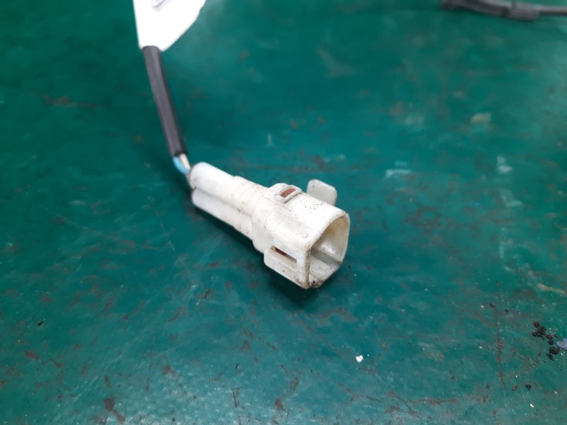 Датчик ABS передний левый YARIS 05–11 2008 Хэтчбек 1.5 1NZ-FE Датчик ABS передний левый YARIS 05–11 2008 Хэтчбек 1.5 1NZ-FE