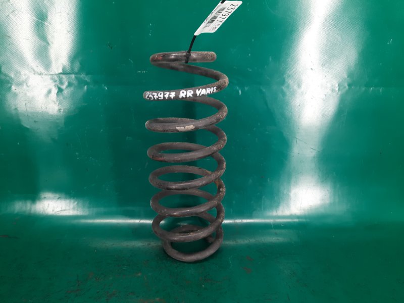Запчасть пружина задней подвески TOYOTA YARIS 05–11 2008 Хэтчбек 1.5 1NZ-FE 48231-52A51 Б/У Пружина задней подвески TOYOTA YARIS 05–11 2008 Хэтчбек 1.5 1NZ-FE 48231-52A51 Б/У