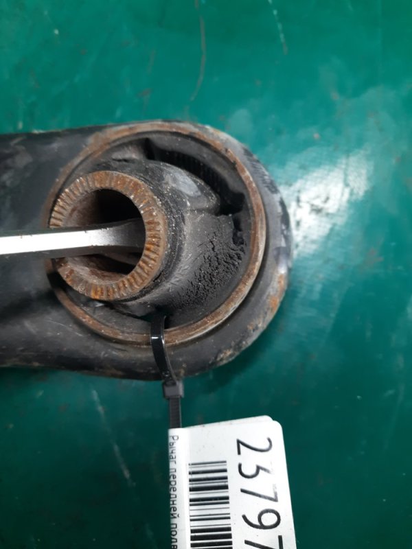 Рычаг передней подвески нижний левый YARIS 05–11 2008 Хэтчбек 1.5 1NZ-FE