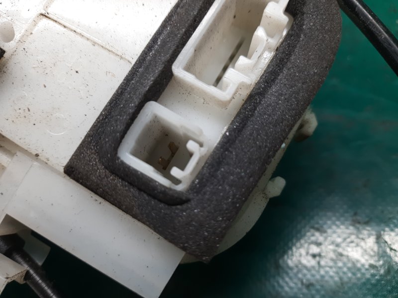 Замок двери передний правый SUBARU IMPREZA 07-11 GE/GH Седан 2.5 EJ253