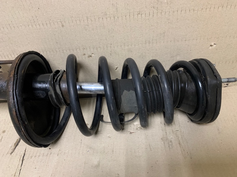 Амортизатор задний левый HIGHLANDER 01-07 2002 Внедорожник 3.0 1MZFE Амортизатор задний левый HIGHLANDER 01-07 2002 Внедорожник 3.0 1MZFE