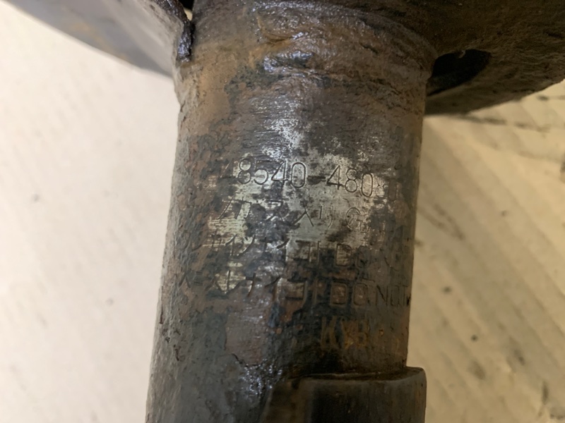 Амортизатор задний левый HIGHLANDER 01-07 2002 Внедорожник 3.0 1MZFE Амортизатор задний левый HIGHLANDER 01-07 2002 Внедорожник 3.0 1MZFE