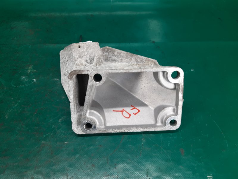 Кронштейн двигателя передний правый GS350 GS300 05-11 2009 Седан 3.5