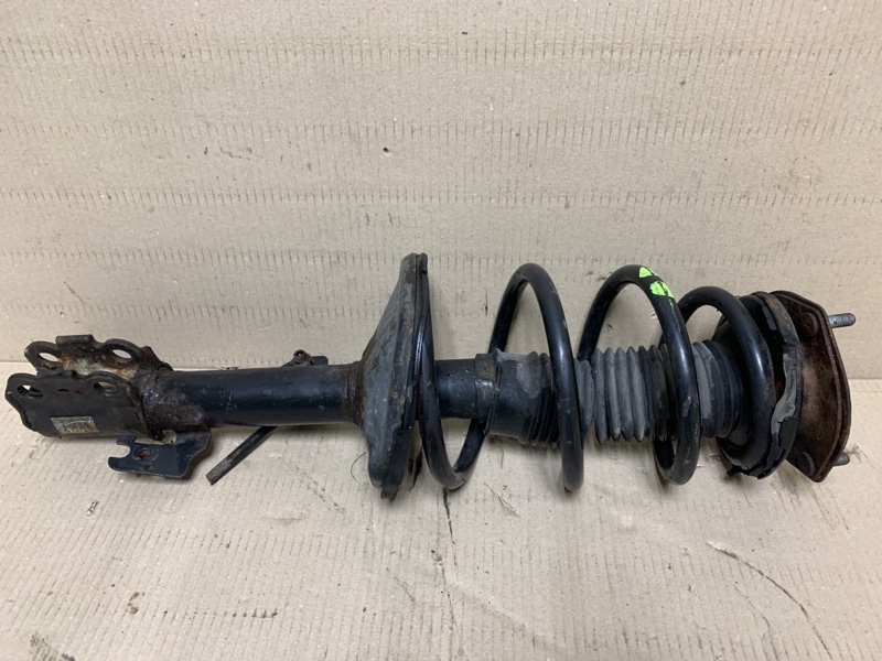 Запчасть амортизатор передний правый TOYOTA HIGHLANDER 01-07 2002 Внедорожник 3.0 1MZFE 48510-49285 Б/У Амортизатор передний правый TOYOTA HIGHLANDER 01-07 2002 Внедорожник 3.0 1MZFE 48510-49285 Б/У