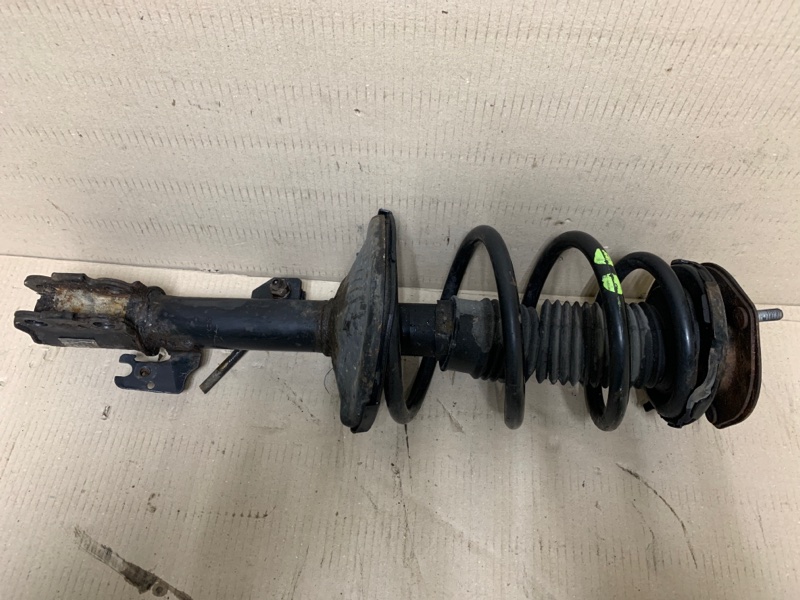 Амортизатор передний правый HIGHLANDER 01-07 2002 Внедорожник 3.0 1MZFE Амортизатор передний правый HIGHLANDER 01-07 2002 Внедорожник 3.0 1MZFE