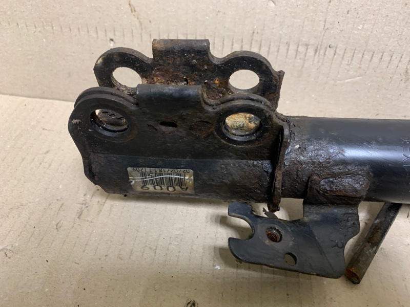 Амортизатор передний правый HIGHLANDER 01-07 2002 Внедорожник 3.0 1MZFE Амортизатор передний правый HIGHLANDER 01-07 2002 Внедорожник 3.0 1MZFE