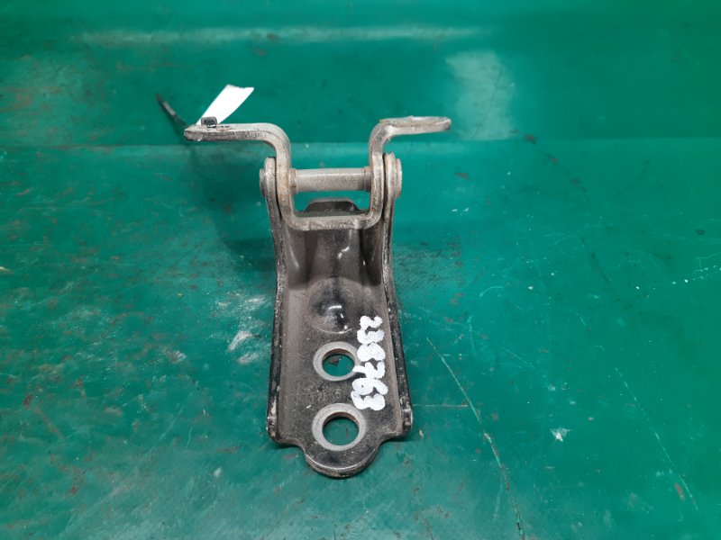 Петля двери нижняя задняя левая SUBARU IMPREZA 07-11 GE/GH Седан 2.5 EJ253