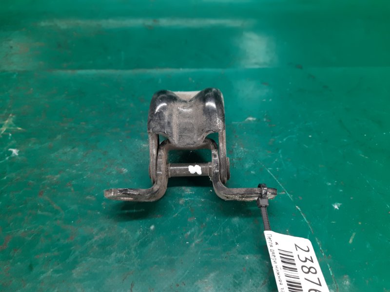 Петля двери нижняя задняя правая SUBARU IMPREZA 07-11 GE/GH Седан 2.5 EJ253