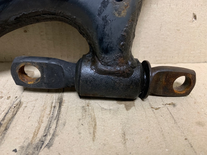 Рычаг передней подвески нижний левый TOYOTA HIGHLANDER 01-07 Внедорожник 3.0 1MZFE Рычаг передней подвески нижний левый TOYOTA HIGHLANDER 01-07 Внедорожник 3.0 1MZFE