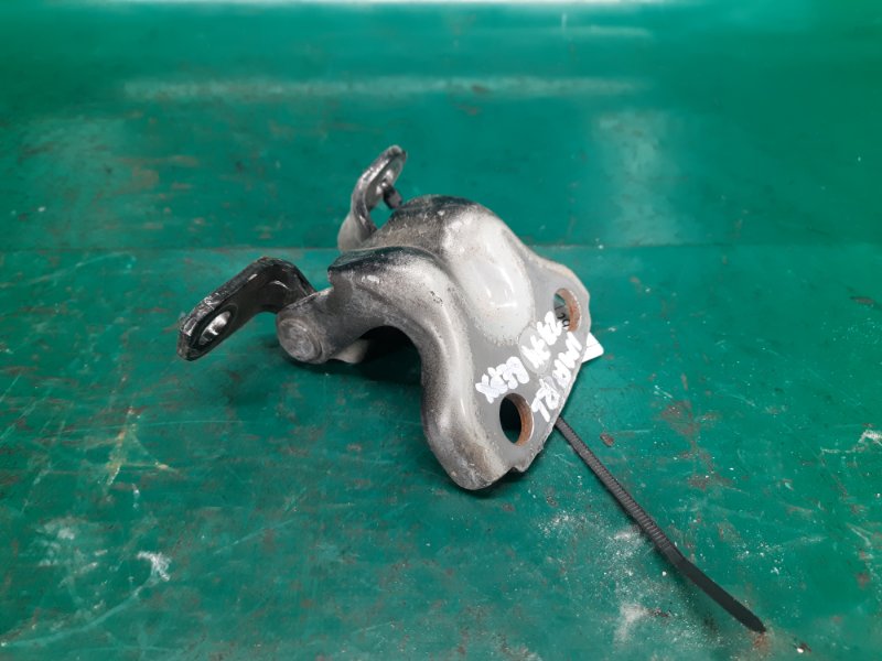 Петля двери верхняя задняя левая SUBARU IMPREZA 07-11 GE/GH 2009 Седан 2.5 EJ253 60470FG0109P Б/У