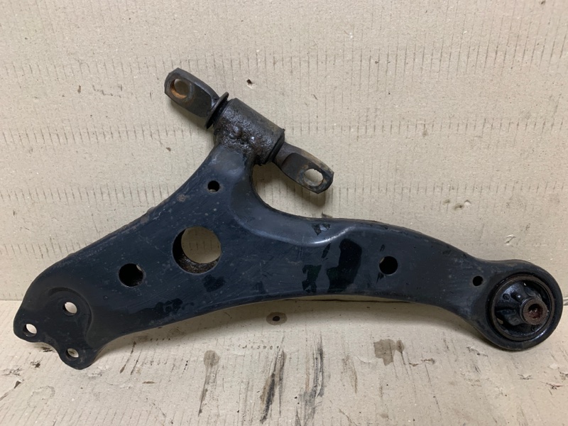 Рычаг передней подвески нижний правый HIGHLANDER 01-07 2002 Внедорожник 3.0 1MZFE Рычаг передней подвески нижний правый HIGHLANDER 01-07 2002 Внедорожник 3.0 1MZFE