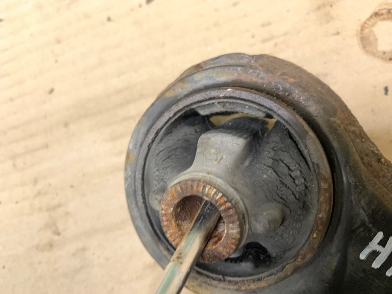 Рычаг передней подвески нижний правый HIGHLANDER 01-07 2002 Внедорожник 3.0 1MZFE Рычаг передней подвески нижний правый HIGHLANDER 01-07 2002 Внедорожник 3.0 1MZFE