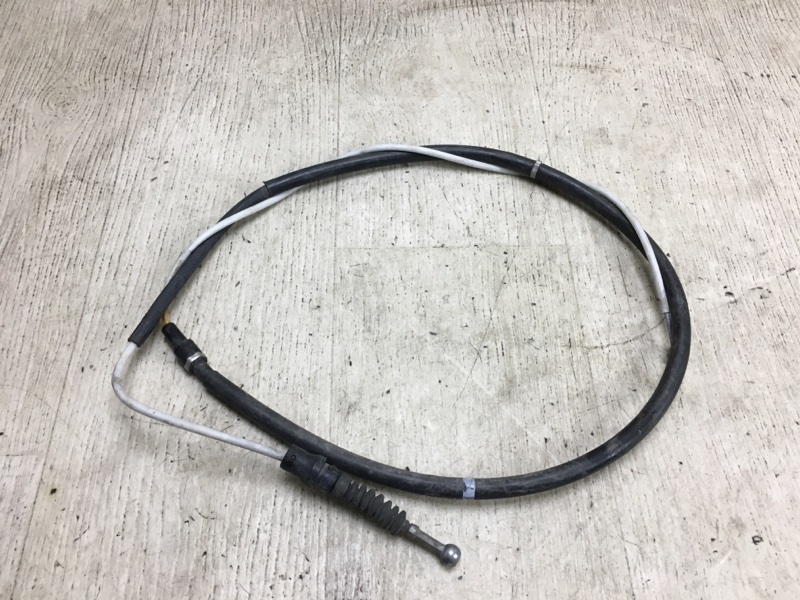 Трос стояночного тормоза PASSAT B7 11-15 2012 A32 2.5 CBUA
