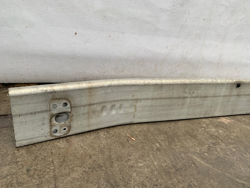 Усилитель переднего бампера HIGHLANDER 01-07 2002 Внедорожник 3.0 1MZFE