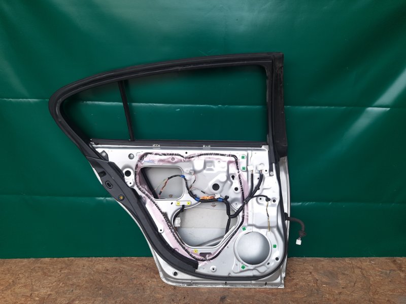 Дверь задняя левая GS350 GS300 05-11 2009 Седан 3.5