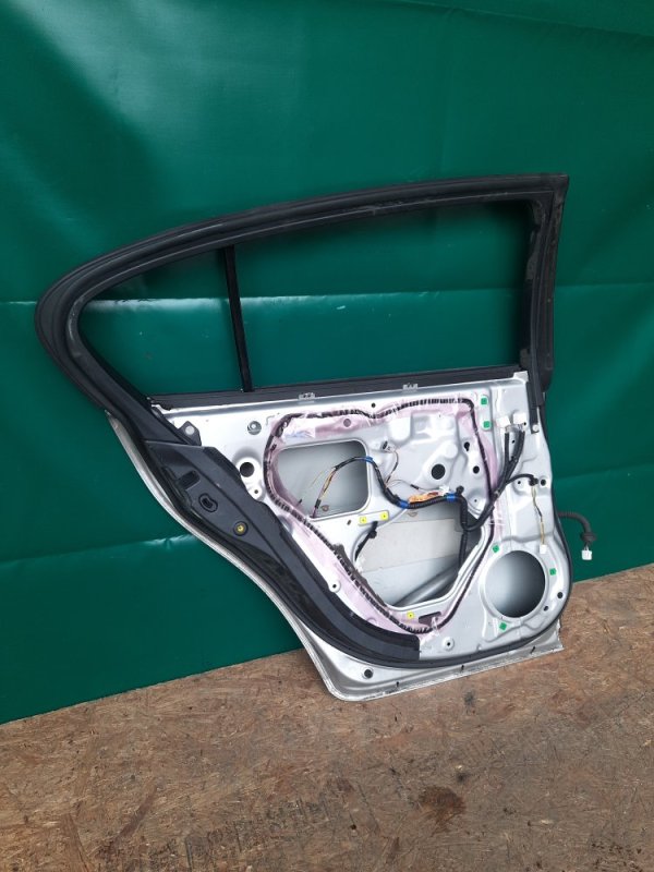 Дверь задняя левая GS350 GS300 05-11 2009 Седан 3.5