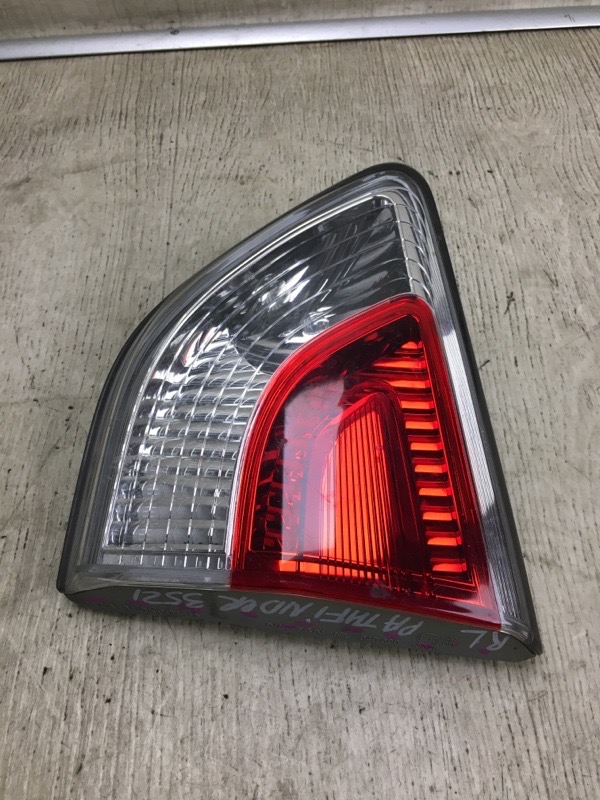 Фонарь внутренний задний правый PATHFINDER R52 12-21 2014 R52 3.5 VQ35DE