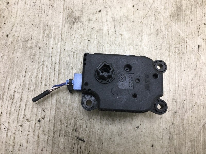 Моторчик заслонки печки FOCUS 10-18 2017 CB8 2.0 XQDA